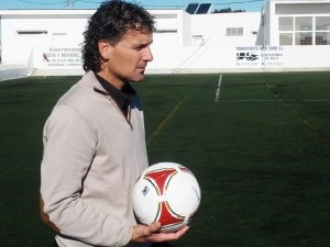 Luis Elcacho, en el campo de Sant Francesc