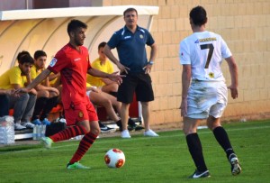 Mario Ormaechea sigue desde el banquillo el partido de la primera vuelta entre Mallorca B y Peña. Foto: Fútbol Balear