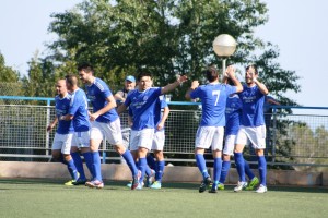 Los jugadores del San Rafael celebran un gol en un partido de Liga