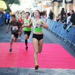 La cadete Jana Ramón, a su entrada a la línea de meta.