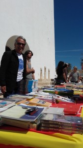 La parada de libros de la Asociación de Amigos de la Biblioteca Internacional de Formentera (ABIF).