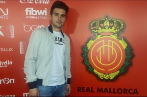 Manu Sena jugó la pasada temporada en el juvenil de División de Honor del Mallorca.
