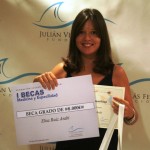 Elisa Ruiz se llevó la beca en estudios de medicina en modalidad de grado.