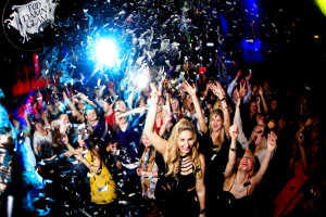 Para el periodista de la CNN, las discotecas de Ibiza "no son tanto clubes sino experiencias de vida” Foto: pacha.com