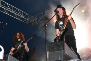 Javier Riera e Ismael González durante una actuación del grupo de metal alternativo. Foto: Tales of Gloom