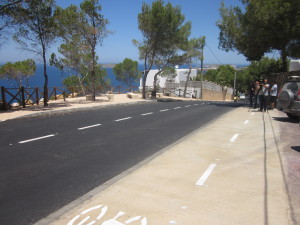 La inversión que ha realizado el Ayuntamiento de Sant Josep en este tramo de la vía asciende a 394.800 euros. 