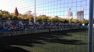 El Municipa de Porta se ha llenado para ver el partido de Copa entre el Sant Andreu y la Peña.