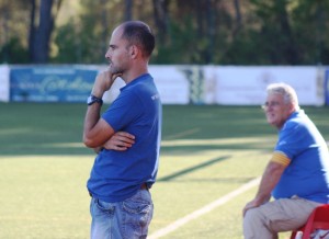 Joan Mas, entrenador del Campos, parece que no ve muy claro el encuentro ante el San Rafael.