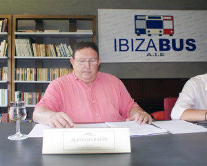 Alfonso Ribas, propietario de Autobuses San Antonio y presidente del Apebús, en una imagen de archivo.