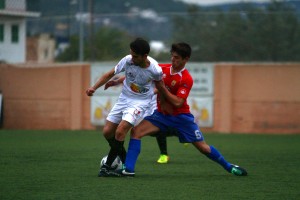 En la imagen, un lance del encuentro disputado en Sant Antoni. Foto: Fútbol Pitiuso