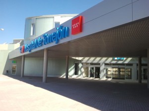 Façana de l'Hospital de Torrejón, un centre públic amb la radioteràpia concertada. Foto: Hospitalnews.es.
