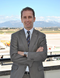 Roberto Llamas, director del aeropuerto de Ibiza.