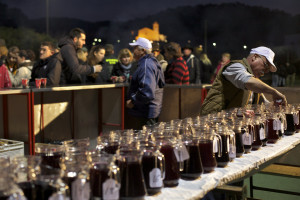 Ampolles de vi a Sant Mateu. Foto: Joan Costa