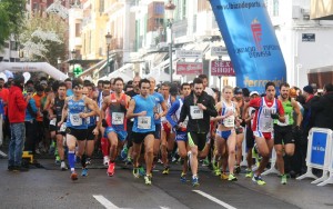 Un total de 255 corredores participación en la prueba de 10 kilómetros de la Cursa Eivissa Patrimoni de la Humanitat.