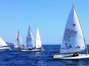 Este sábado arrancó en Menorca el Campeonato de Baleares de las clases Optimist y Láser 4.7.