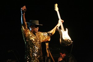 Carvin Jones, durante su actuación en el Sant Josep Blues&Rock Festival. Fotos: C. V.