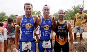 Aritz Rodríguez, en el centro, junto a Sergi Tur y Jaime Rosado, forman el podio masculino de la prueba.