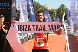 El valenciano Víctor Serrano fue el vencedor en la prueba de los 21 kilómetros.
