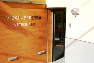 Una imagen del exterior de la cínica veterinaria Vidal-Pereyra.