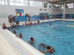 Fotografía de la piscina durante la celebración del 'Aquafest' este viernes
