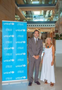 Raúl Sierra, del Ibiza Gran Hotel y Carmen Fanu, presidenta del Comité de UNICEF de las Pitiusas