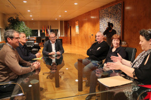 El Consell d'Eivissa va rebre ahir als representants de l'associació Prou!!