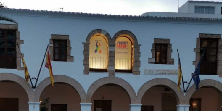 Ayuntamiento de Santa Eulària.