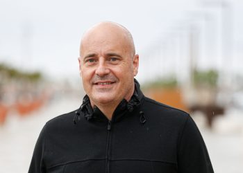 Jose Luis Benitez, en el puerto de Ibiza. Fotografía de Toni Escobar.