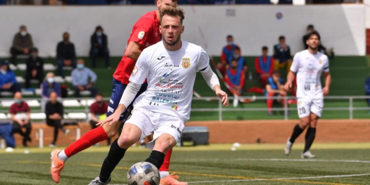 Imagen de archivo de un partido de la Peña en Santa Eulària. Foto: Arsen Voronyy