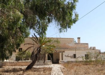 Una casa en Ibiza en rústico.