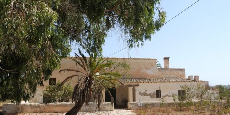 Una casa en Ibiza en rústico.