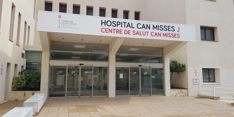 Centro de Salud de Can Misses ubicado en el antiguo hospital.