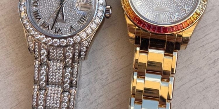 Los dos relojes que robaron en Ibiza, valorados en 285.000 euros.