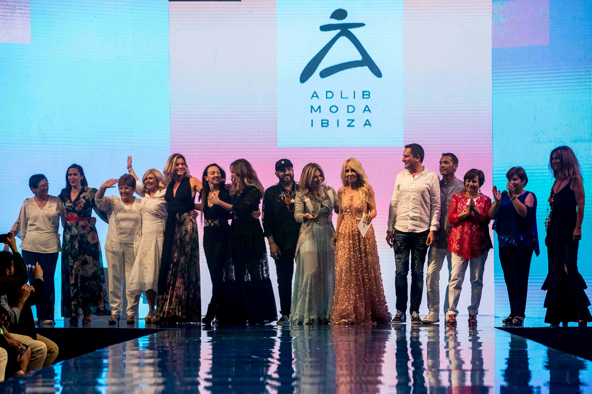 Moda adlib 2025 2020