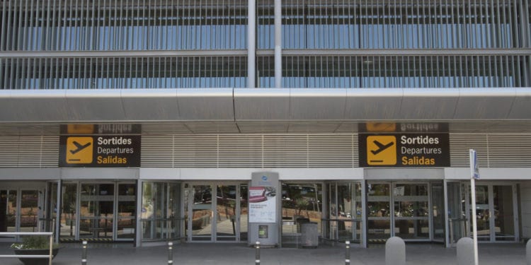 Aeropuerto de Ibiza. Foto: Moises Copa.