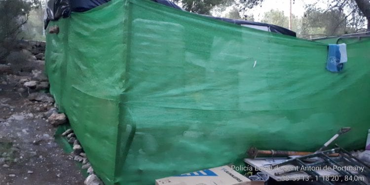 Asentamiento en sa Talaia. Foto: Policía Local Sant Antoni.