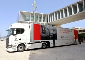 Camión de vacunación SEAT.