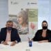 Firma renovación convenio Aecc y Atenzia.