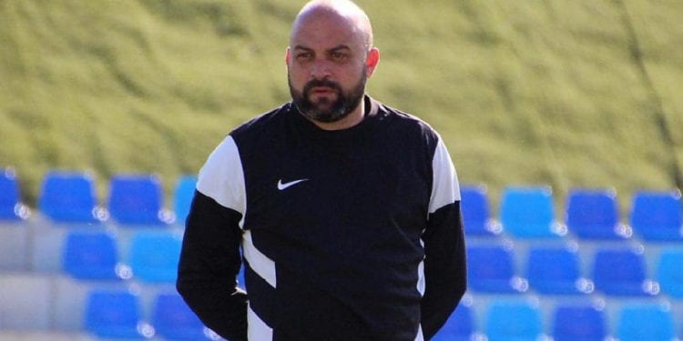 Manolo González entrenador La Peña