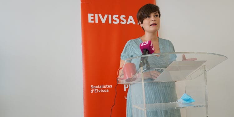 Irantzu Fernández en su comparecencia.