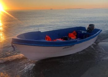 Interceptados 10 migrantes en una patera en una playa en Formentera