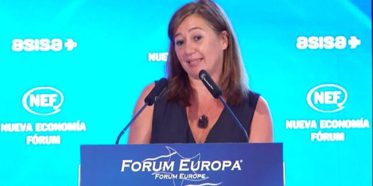 Armengol ha hecho el anuncio en el Forum Europa, en la imagen.