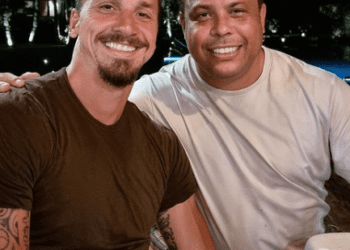 Zlatan Ibrahimović y Ronaldo Nazario en Ibiza   • Fotos Instagram