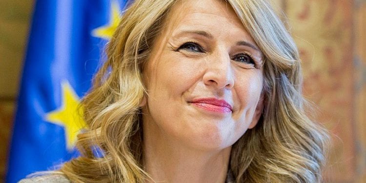 La vicepresidenta Yolanda Díaz ha respondido al tuit de Albiol