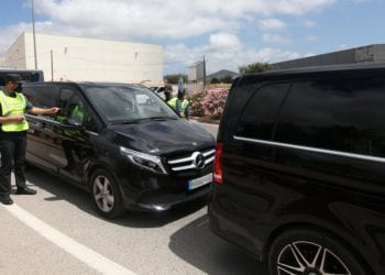 Dispositivo de control entre Guardia Civil y Consell de Ibiza al transporte ilegal de pasajeros.