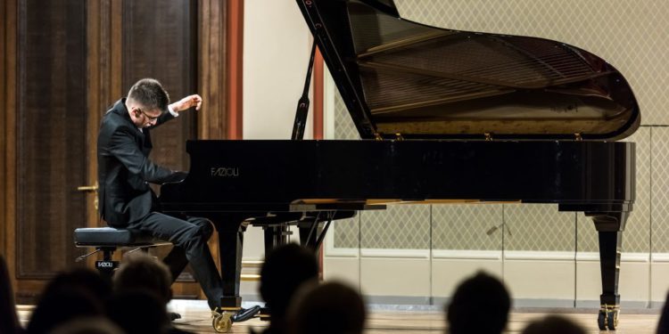 Arthur Coatalen toca hoy en el Festival Internacional de Piano de Ibiza en Sant Carles.