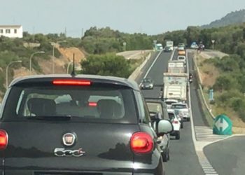 Atasco en Menorca en una imagen de Xisco Xavier Roig (Twitter)