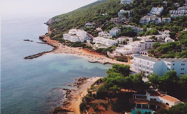 Caló de s'Alga, en Santa Eulària.