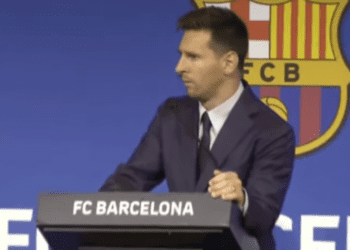 Messi durante la rueda de prensa de despedida del club.