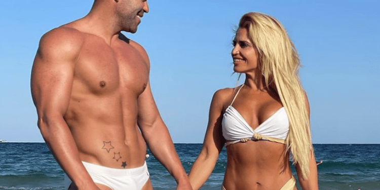 Chari Lojo y su novio. Los dos viven y trabajan en Ibiza. Foto Instagram Chari Lojo